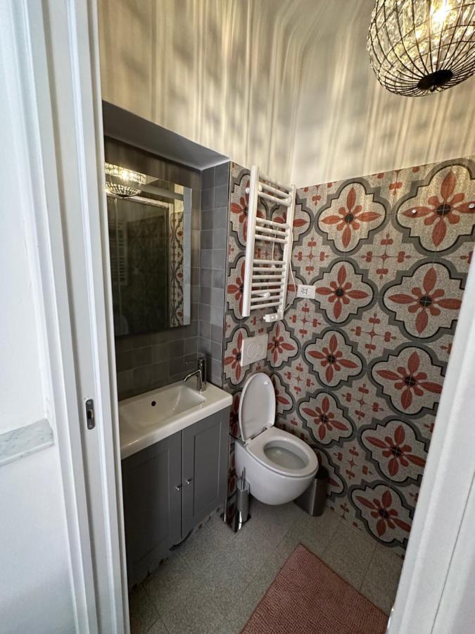 レーリチ Elegante Stanza Rossa Mottino23 Bed & Breakfast エクステリア 写真
